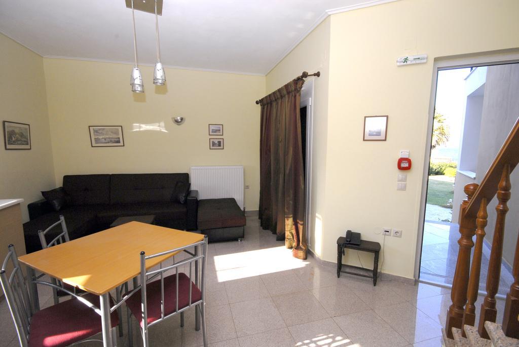 Ariadnes Holiday Accommodation II Apidias Lakos Номер фото