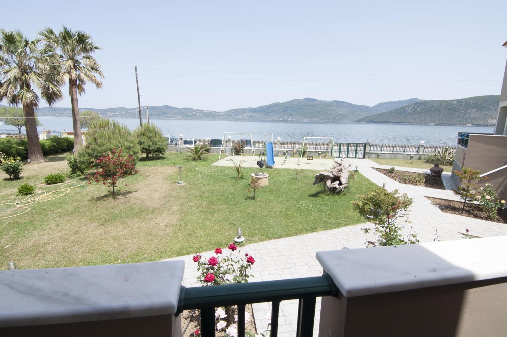 Ariadnes Holiday Accommodation II Apidias Lakos Экстерьер фото
